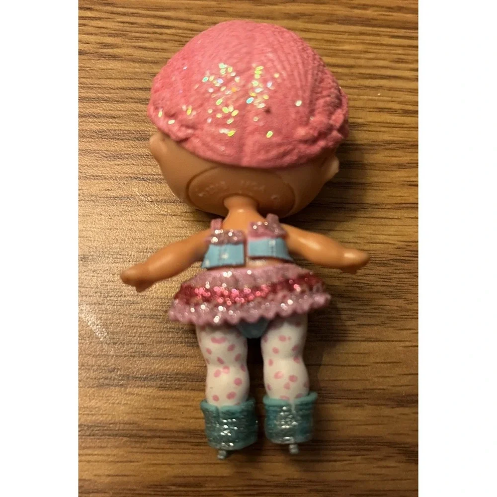 LOL Surprise Doll Bling Series‎ Glitter Ice Sk8er Skater
